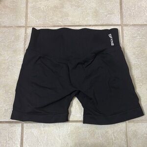 DFYNE Women's Black Bike Shorts